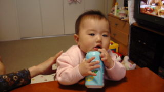 はいはいで探検