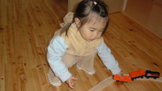 アマンダちゃん、カレンちゃんと遊ぶ